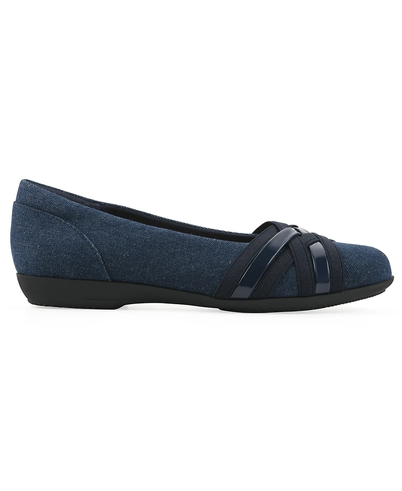 Cliffs by White Mountain Women's Chic Ballet Flat