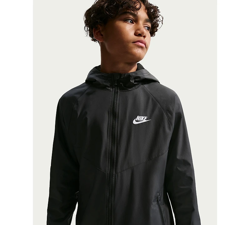 Nike Boys' and Girls' 7-20 Sportswear Wind Runner Hooded Repel Jacket