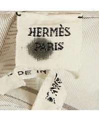 Pre-Owned Hermes Women's Grey Printed Silk Mors A Jouet Top