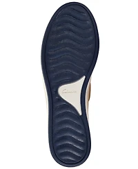 Clarks Women's Breeze Round Toe Boat Flats