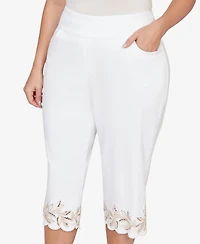Alfred Dunner Plus Natural Wonder Leaf Cut Out Super Stretch Denim Capri Pants