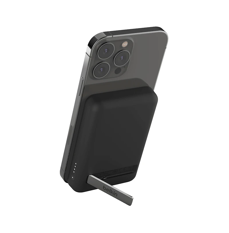 Belkin BoostCharge Magnetic Wireless Power Bank and Stand 5,000 mAh