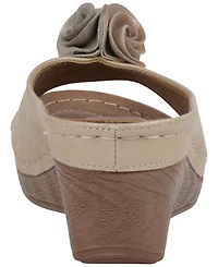 Gc Shoes Women's Sydney Rosette Wedge Sandals