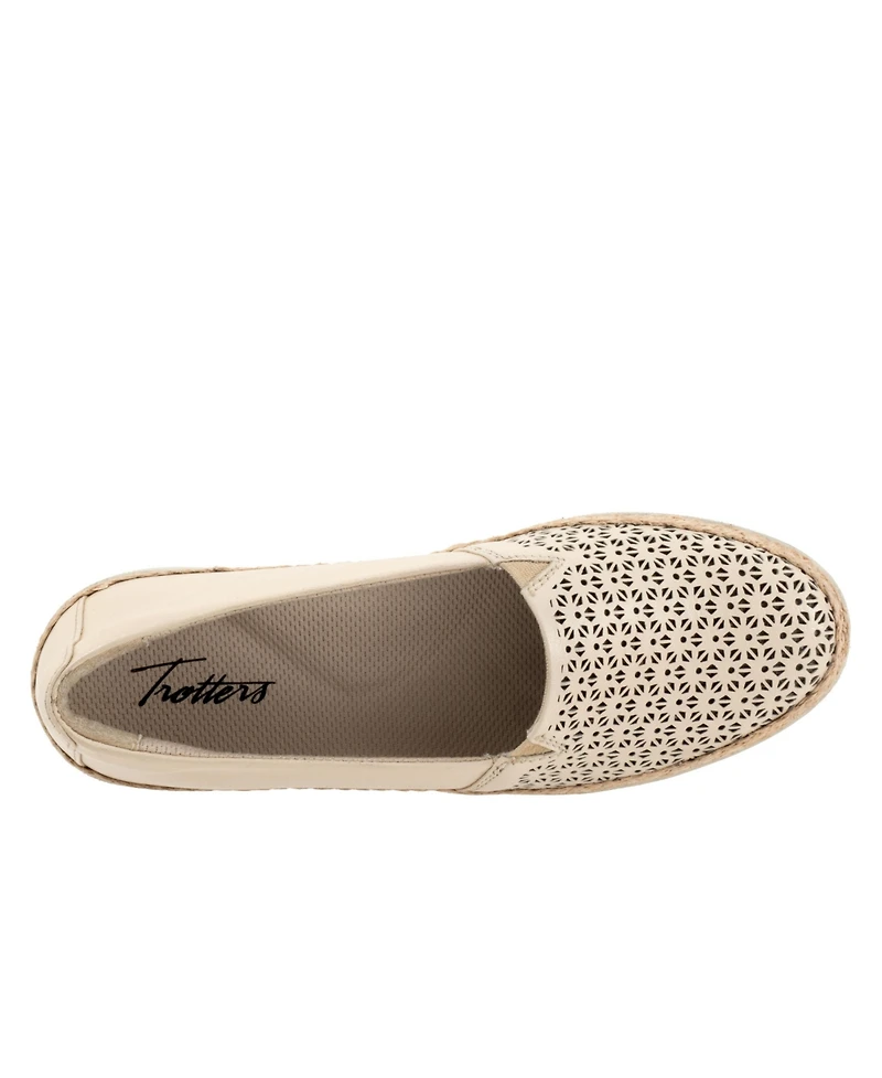 Trotters Accent Perforated Leather Flats
