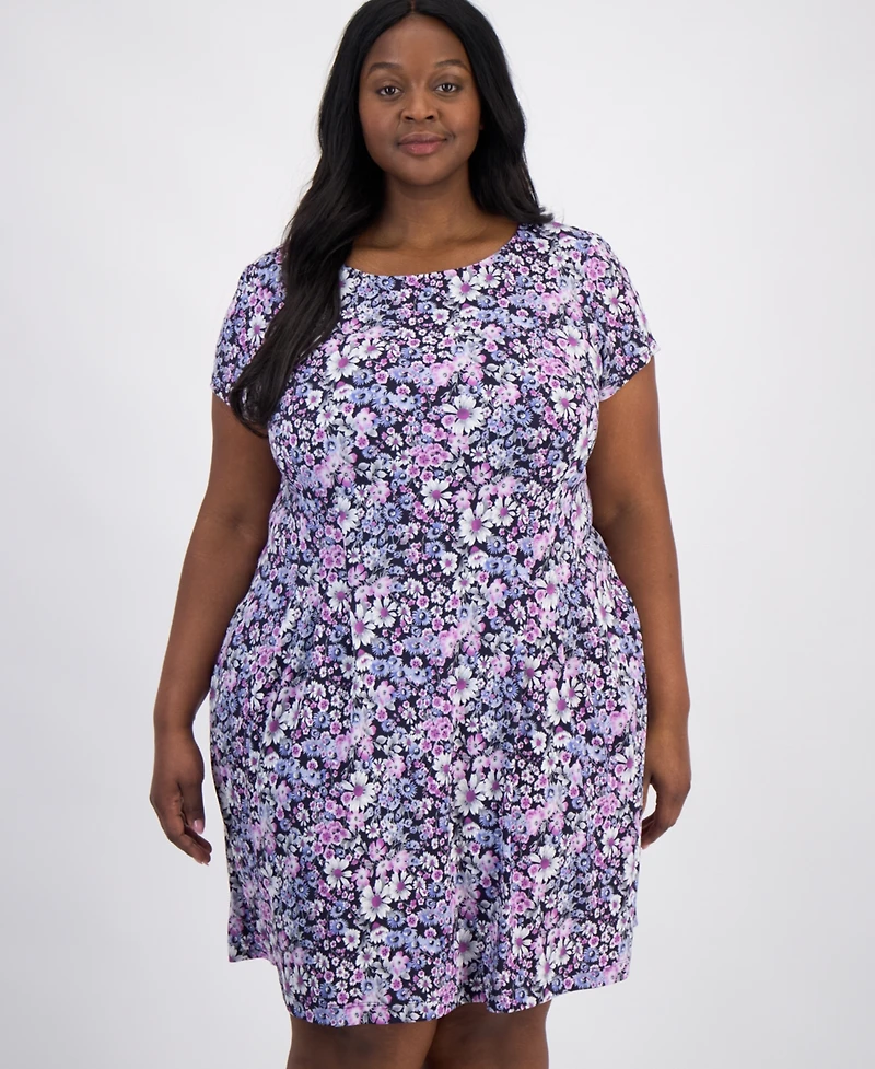 Connected Plus Size Printed Pintuck Short-Sleeve Dress