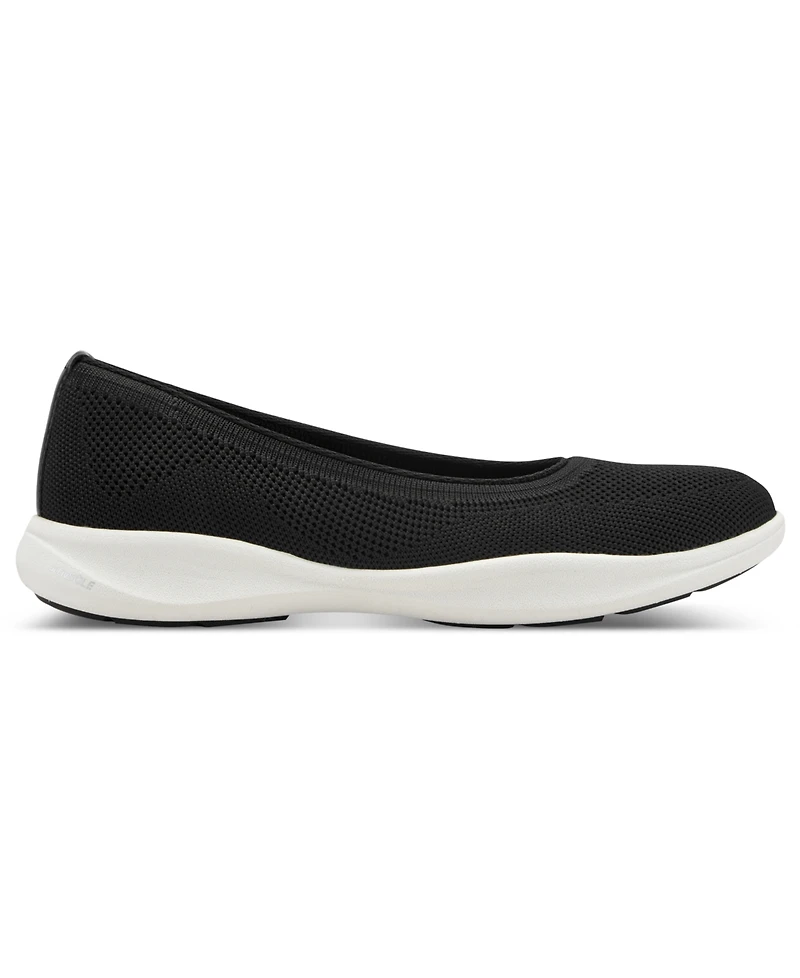 Rockport Women's Roana Slip-On Round Toe Flats