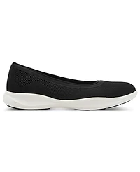 Rockport Women's Roana Slip-On Round Toe Flats