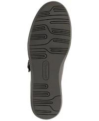 Baretraps Women's Joesie Round Toe Mary Jane Flats