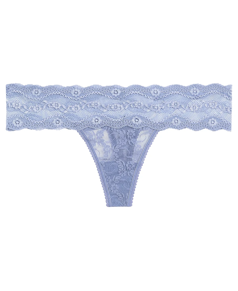 b.tempt'd by Wacoal Lace Kiss Thong Underwear 970182