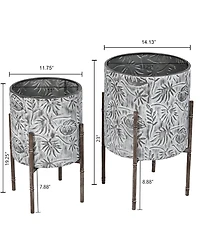 LuxenHome Set of 2 Coastal Distressed White and Gray Metal Cachepot Planters with Metal Stand
