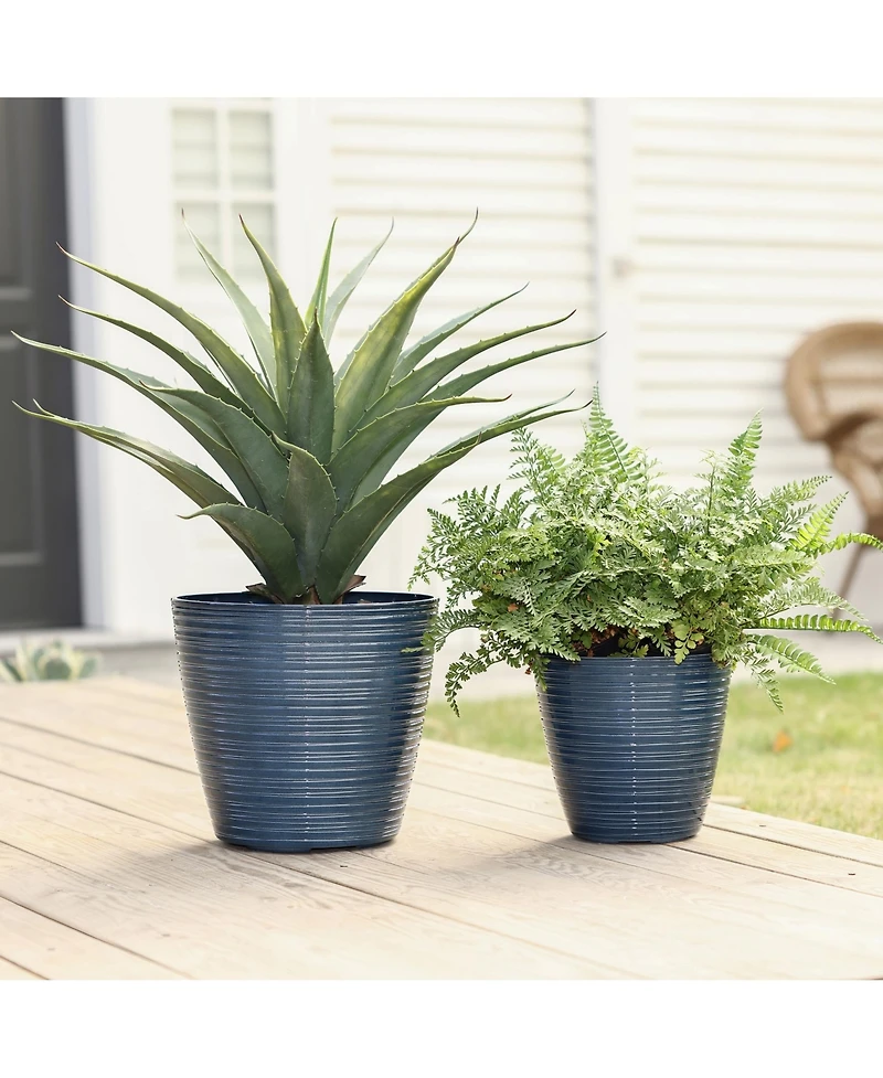 LuxenHome 2-Piece Tapered Round Plastic Planters Set