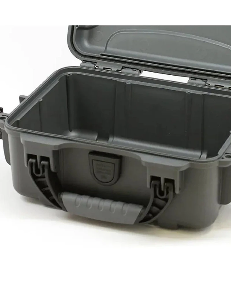 Nanuk Small Series 904 Lightweight Nk-7 Resin Waterproof Protective Case for Mirrorless Camera or 2-Way Radio