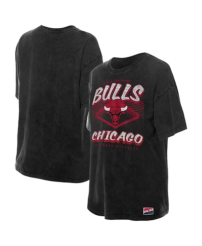 New Era Women's Black Chicago Bulls Throwback Mineral Wash Oversized T-Shirt