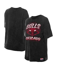 New Era Women's Black Chicago Bulls Throwback Mineral Wash Oversized T-Shirt