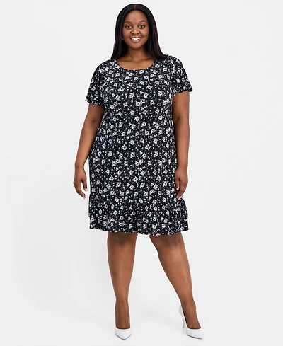 Connected Plus Round-Neck Short-Sleeve Dress