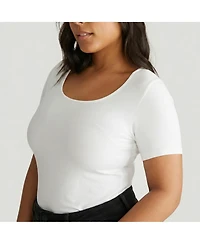 Universal Standard Women's Plus Scoop Neck Tee