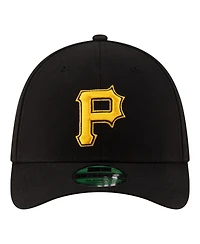 New Era Men's Black Pittsburgh Pirates Alternate Player Replica 39THIRTY M-Crown Flex Hat