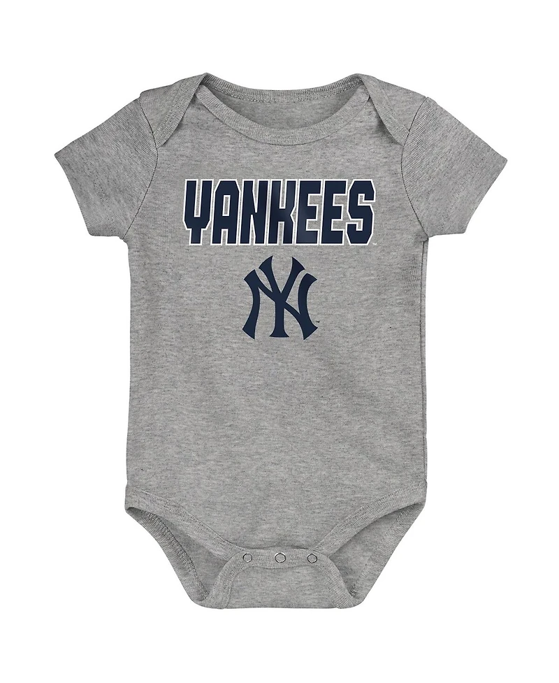 Outerstuff Newborn 3-Pack New York Yankees Home Plate Creeper Set
