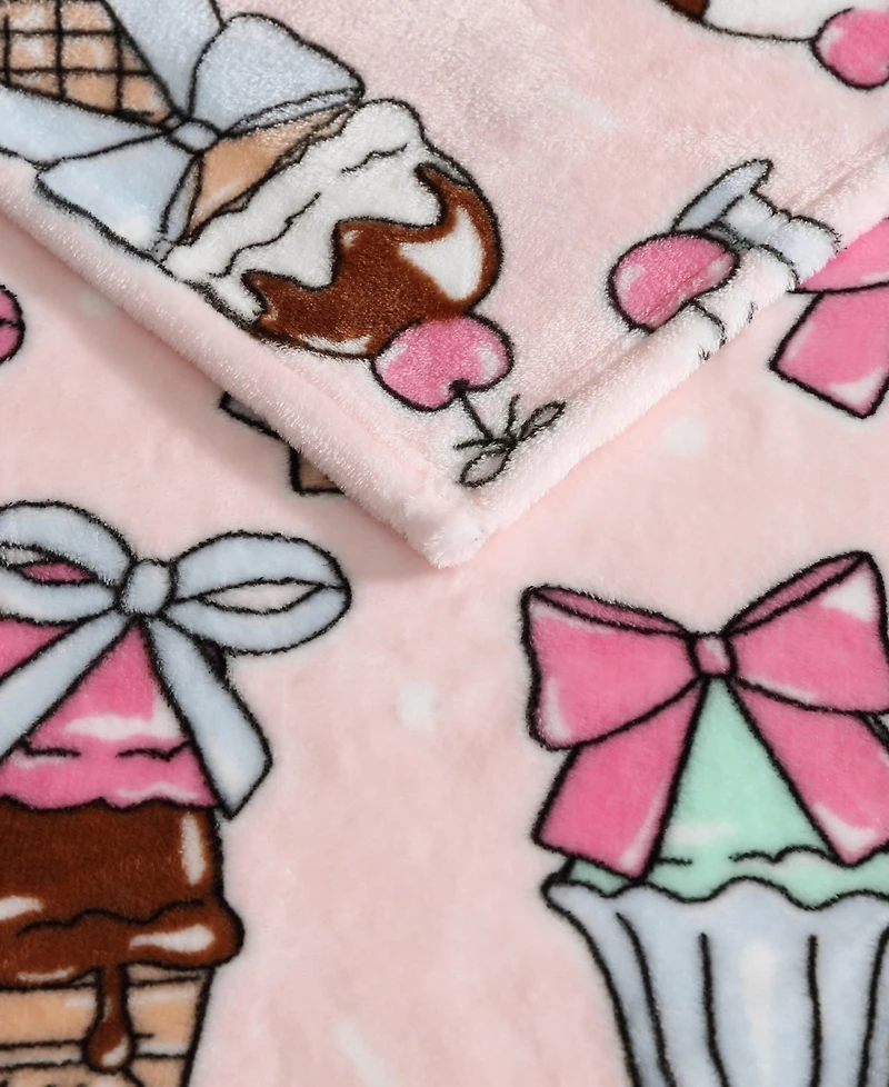 Betsey Johnson Coquette Ice Cream Printed Plush Throw, 70" X 50"