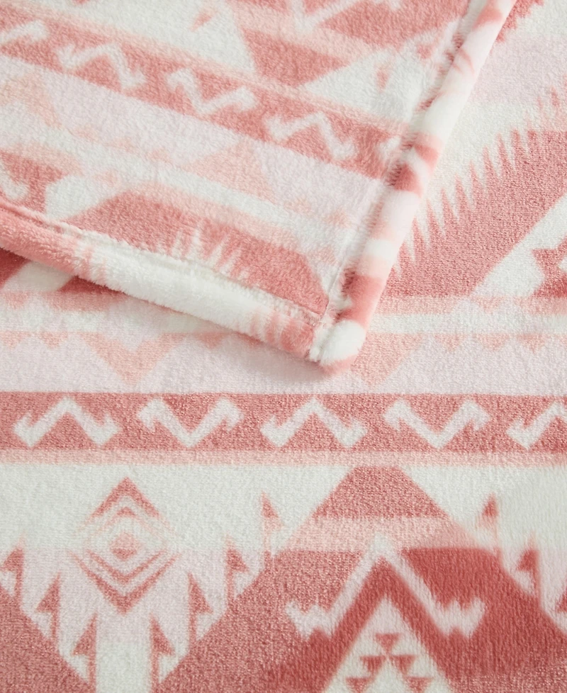 Wrangler Jesse Printed Plush Throw, 70" X 50"