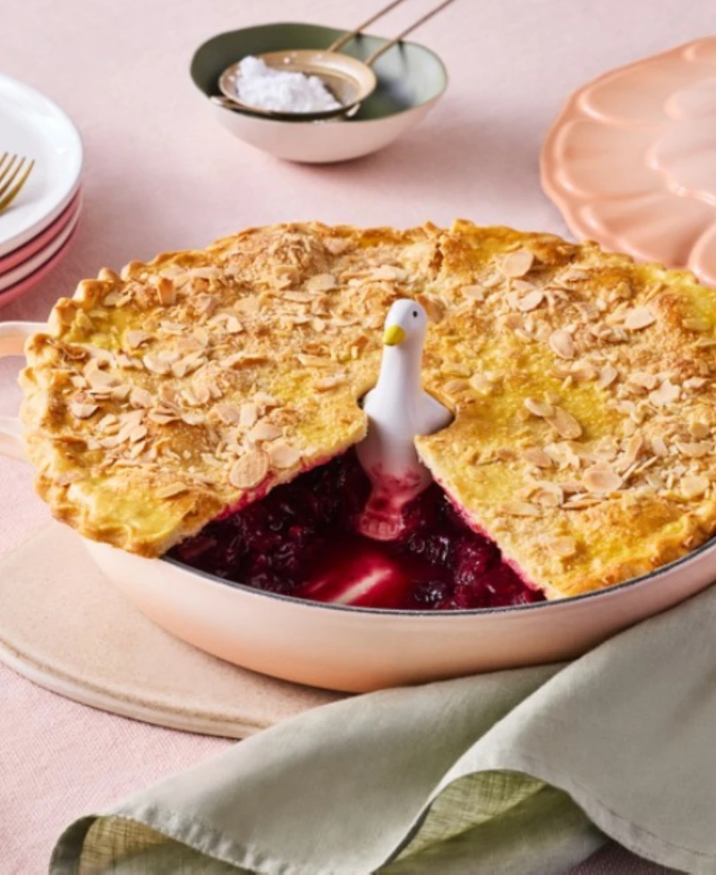 Le Creuset Stoneware 3.5" Duck Pie Vent