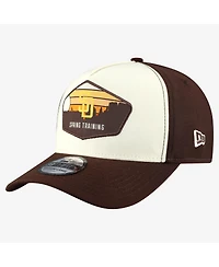 New Era Men's Stone San Diego Padres 2026 Spring Training Fan Pack Gradient 39THIRTY Flex Hat
