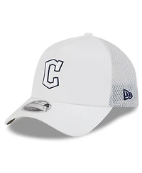 New Era Men's White Cleveland Guardians 2026 Batting Practice Apex 9FORTY Adjustable Trucker Hat