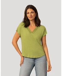 Cable & Gauge Women's Braided Trim Crinkle Tee
