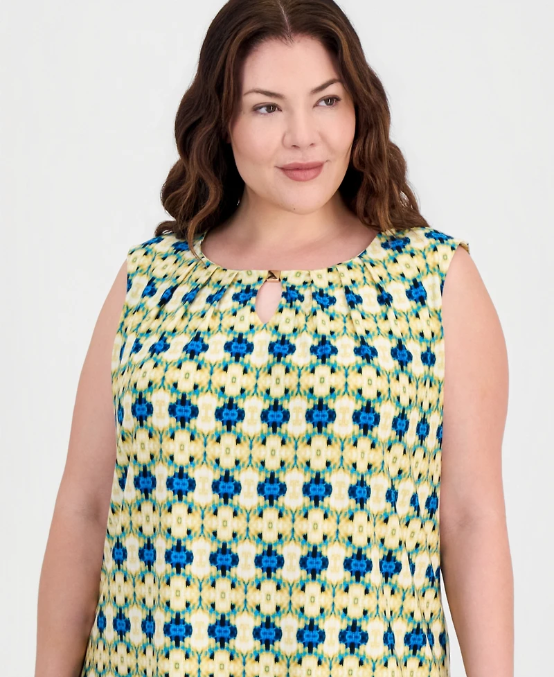 Kasper Plus Keyhole-Cutout Pleated-Neck Top