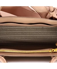 Pre-Owned Prada Medium Monochrome Tote Saffiano with City Calf