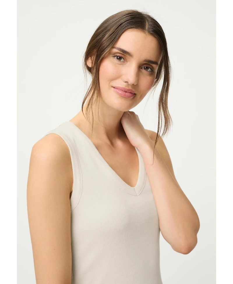 Olsen Women's Ribbed Knit Rounded V-Neck Shell