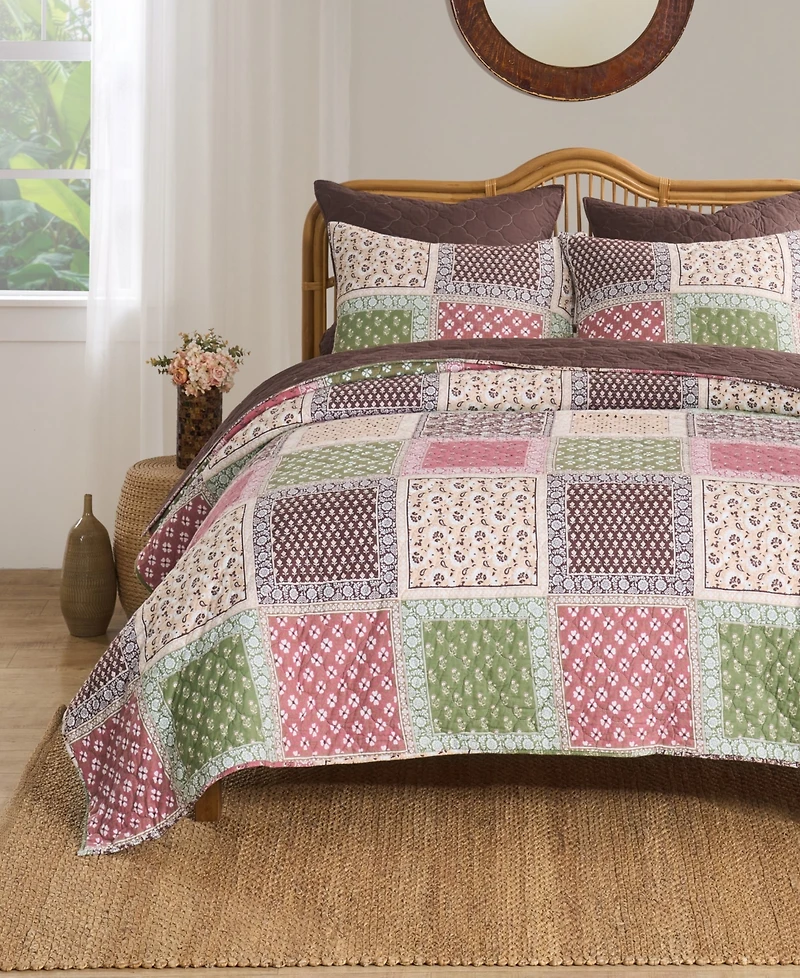 Greenland Home Fashions Priya Patchwork Print 3-Pc. Quilt Set