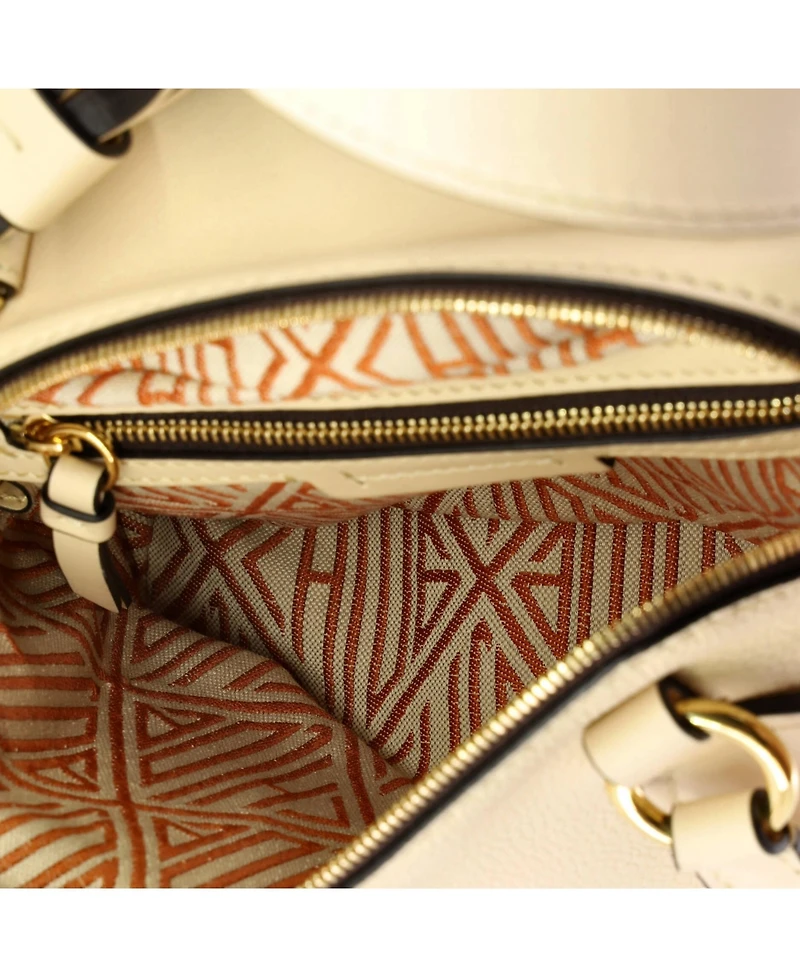 Pre-Owned Chloe Small Daria Bag Leather