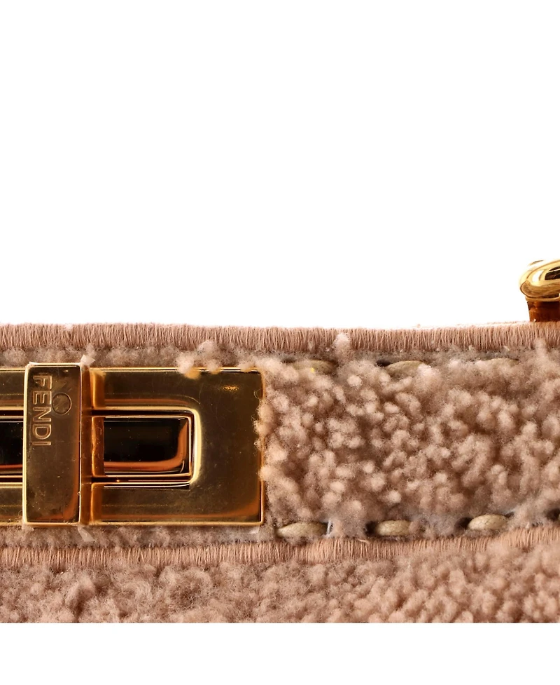 Pre-Owned Fendi Medium Peekaboo ISeeU Bag Shearling