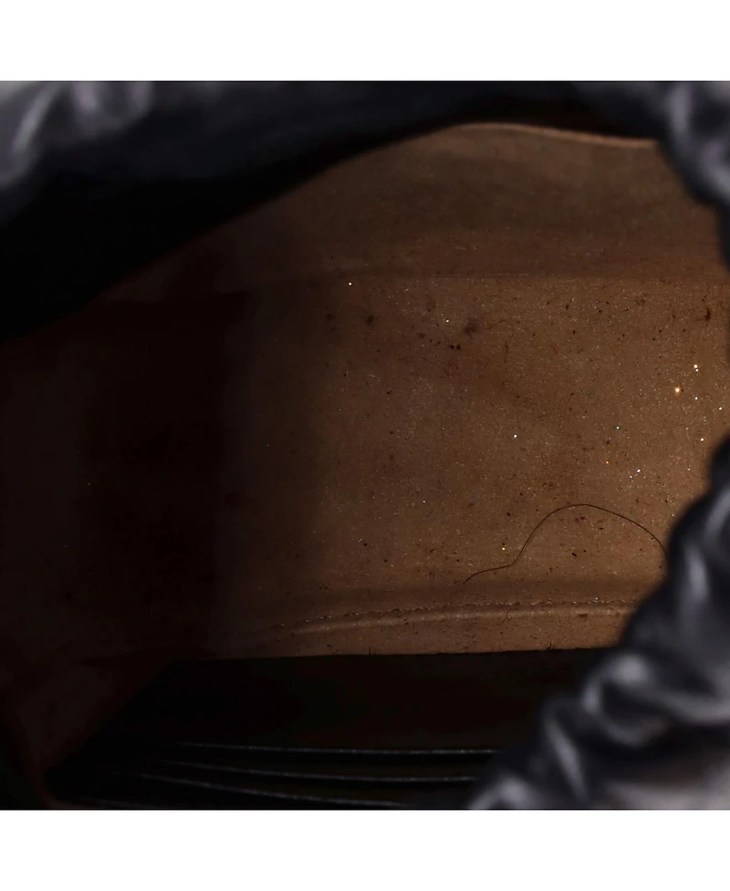 Pre-Owned Gucci Mini Gg Marmont Front Pocket Bucket Bag Matelasse Leather