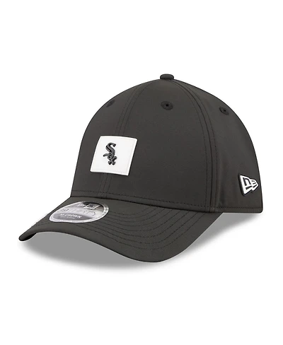 New Era Men's Black Chicago White Sox 2026 Clubhouse M-Crown 39THIRTY Flex Hat