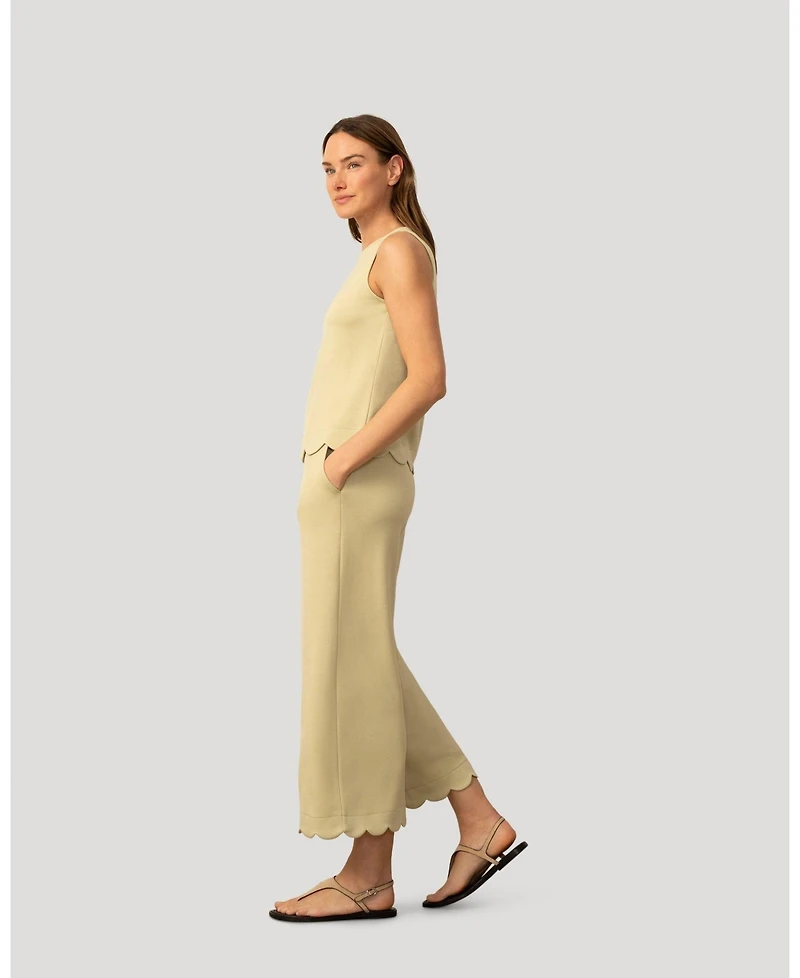 Cable & Gauge Women's Scallop Trim Top and Capri Pant Set