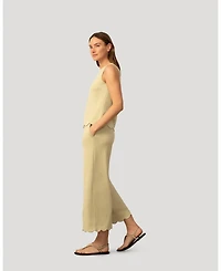 Cable & Gauge Women's Scallop Trim Top and Capri Pant Set