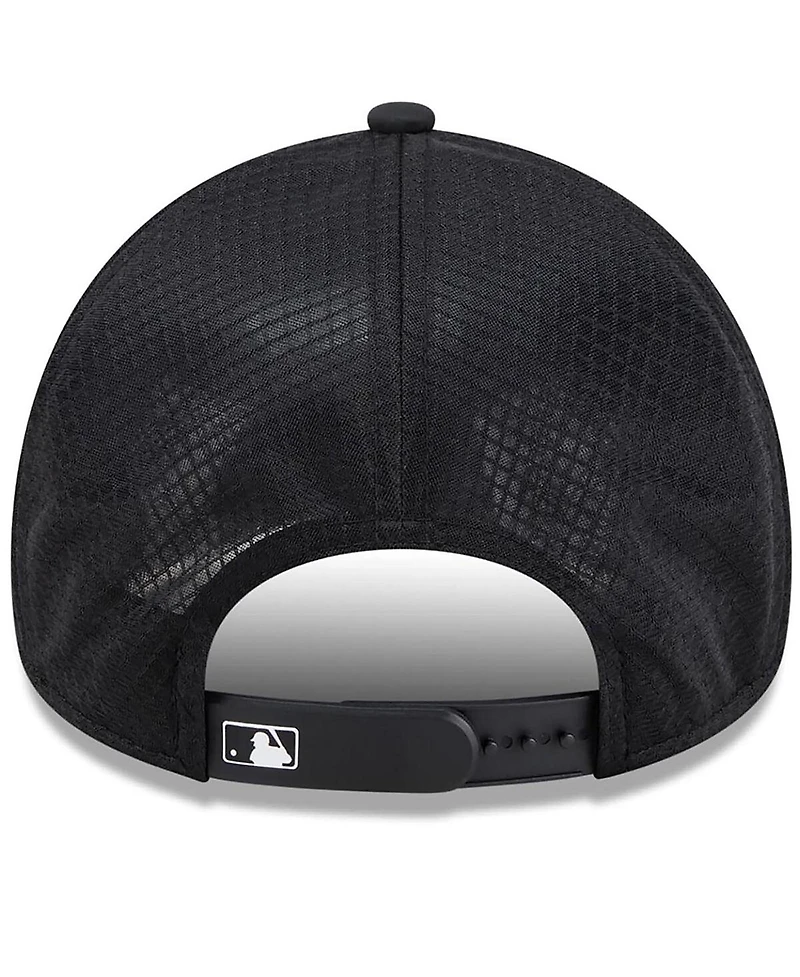 New Era Men's Black Chicago White Sox 2026 Batting Practice Alternate Apex 9FORTY Adjustable Hat