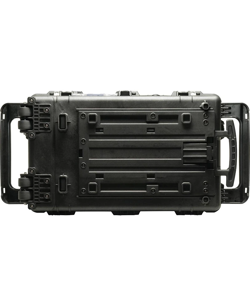 Pelican 1670 Large Case with Foam, 7.39inches Bottom Depth