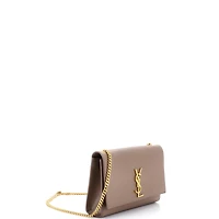 Pre-Owned Saint Laurent Medium Classic Monogram Crossbody Bag Calfskin