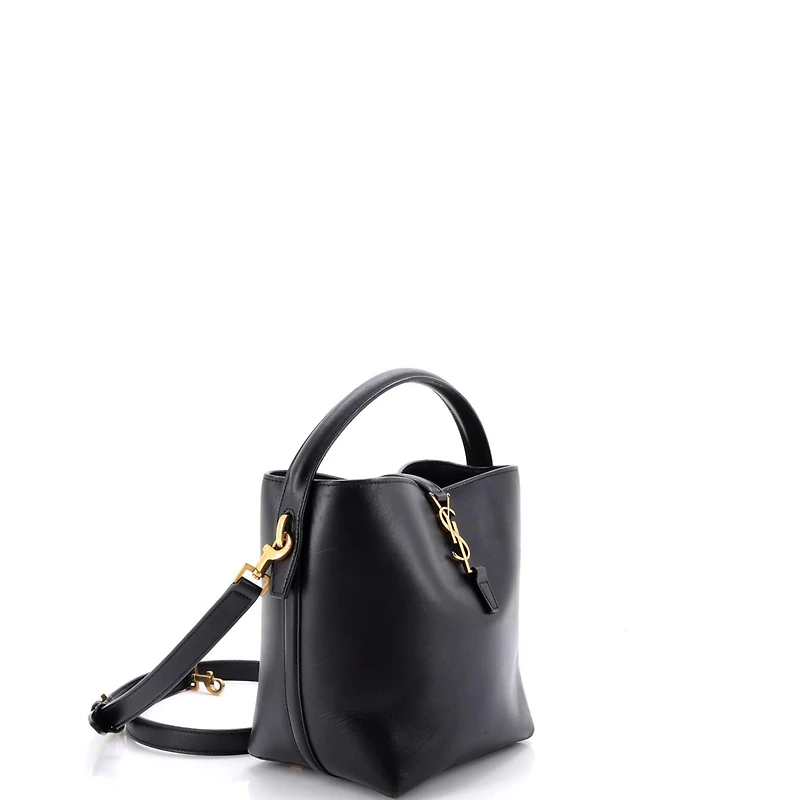 Pre-Owned Saint Laurent Le 37 Bucket Bag Leather