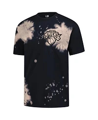 New Era Men's Black York Knicks Injection Bleached Out Raw Edge Oversized T-Shirt