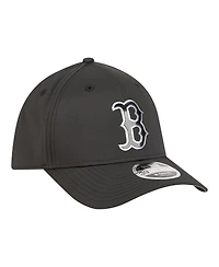 New Era Men's Black Boston Red Sox Metallic 39THIRTY M-Crown Flex Hat