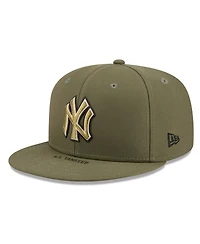 New Era Men's Olive New York Yankees 2026 Armed Forces Day 9FIFTY Snapback Hat