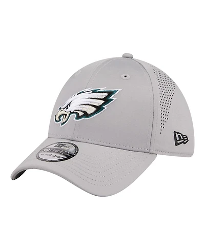 New Era Men's Gray Philadelphia Eagles Perforated 39THIRTY Flex Hat