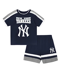 Outerstuff Toddler 2-Piece Navy New York Yankees Ground Ball T-Shirt and Shorts Set