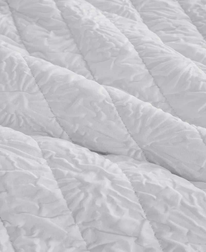 Linery & Co Floral Textured Quilt Set With Shams