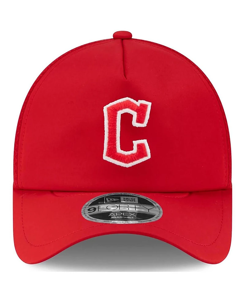 New Era Men's Red Cleveland Guardians 2026 Batting Practice Apex 9FORTY Adjustable Trucker Hat