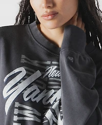 New Era Women's Navy York Yankees Boxy Mineral Wash Dolmen Sleeve Cropped Sweatshirt